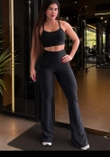 Conjunto Flare Preto Tradicional
